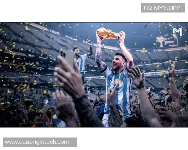 历史上最伟大的足球巨星:他们如何改变了足球的世界与历史进程 历史上最伟大的足球巨星:他们如何改变了足球的世界与历史进程